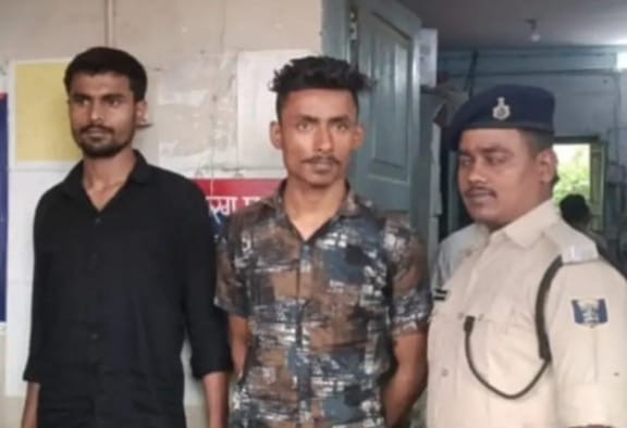Police arrested two vicious criminals who committed the crime in broad daylight in Delhi